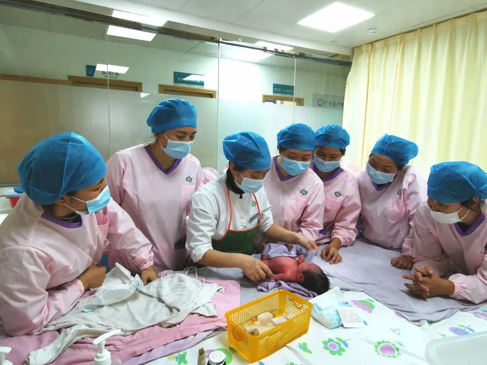潮州妇婴监护型护送